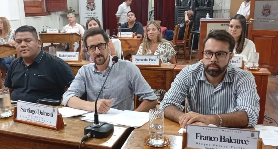 HCD SESION OFICIALISMO