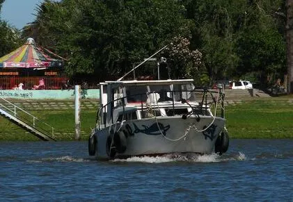 LANCHAS QUE UNEN VIEDMA Y CARMEN DE PATAGONES