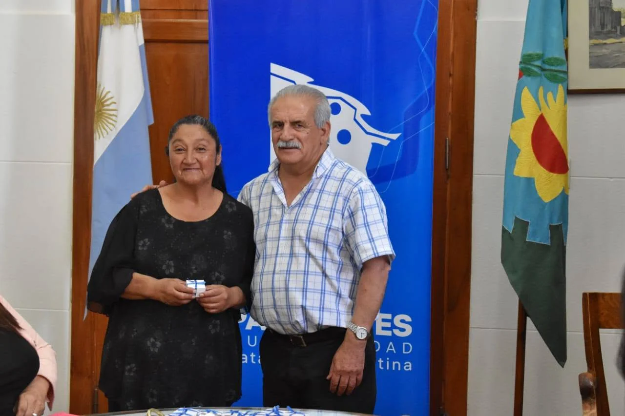 Francisca Esther Sandobal RICARDO MARINO