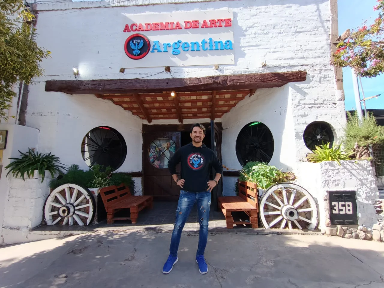 ACADEMIA DE ARTE ARGENTINA EDELMIRO FARIAS